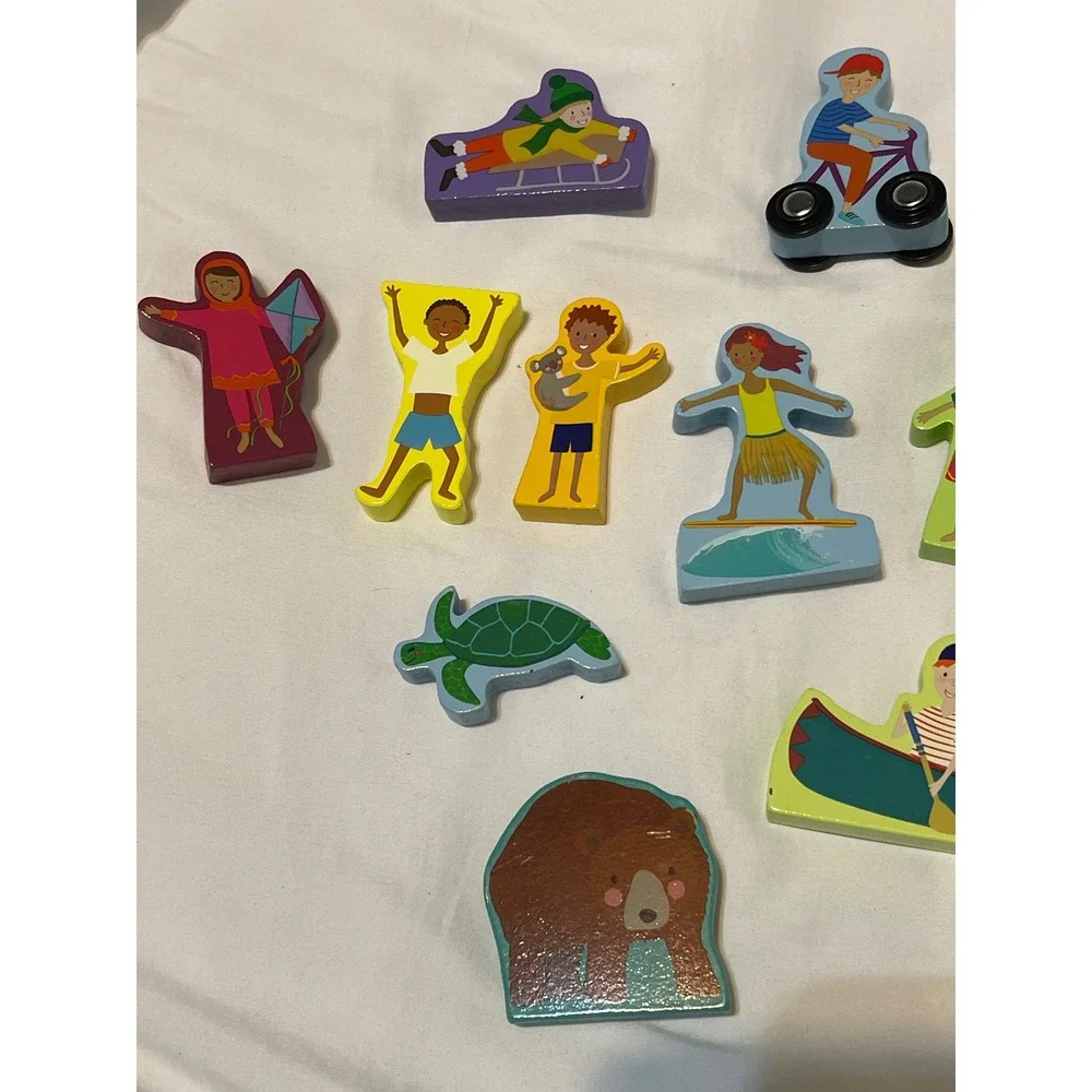 Floss‎ & Rock Wooden People and Animals of the World Block Play Set 17 Pieces